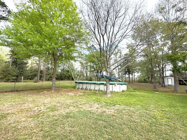 297 County Road 4479, Warren, TX 77664