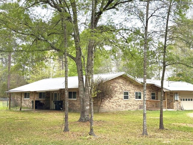 297 County Road 4479, Warren, TX 77664