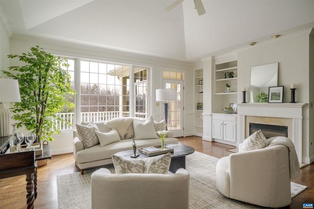 1362 PANTOPS COTTAGE CT, Charlottesville, VA 22911