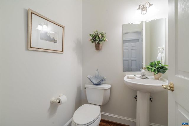 1362 PANTOPS COTTAGE CT, Charlottesville, VA 22911