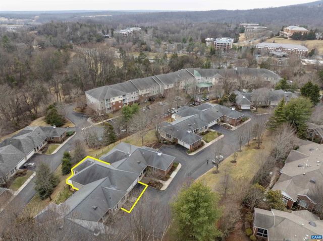 1362 PANTOPS COTTAGE CT, Charlottesville, VA 22911