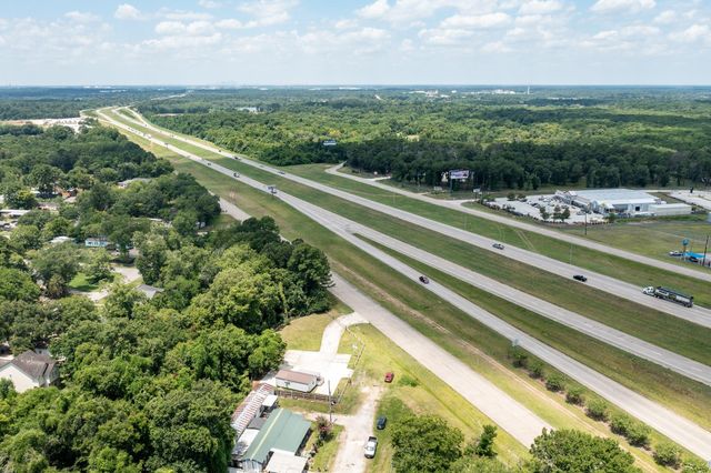 20920 Crosby Freeway Freeway, Crosby, TX 77532