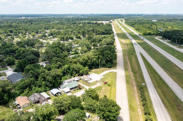 20920 Crosby Freeway Freeway, Crosby, TX 77532