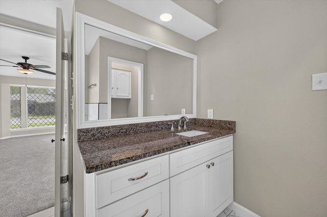 344 Woodbrook Drive, Desoto, TX 75115