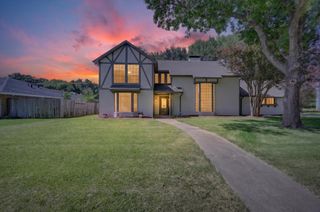344 Woodbrook Drive, Desoto, TX 75115