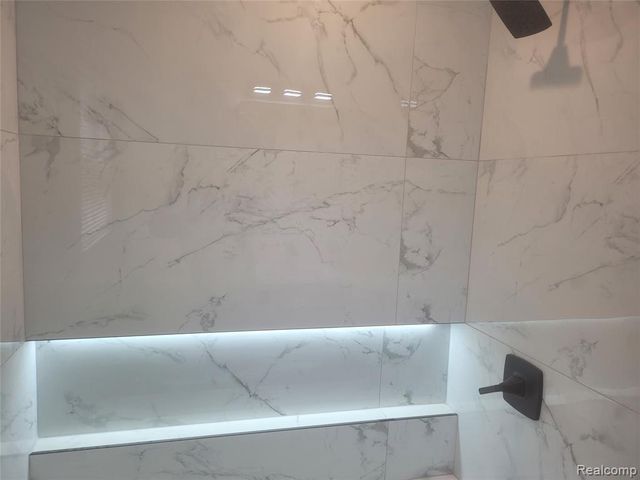 16866 Biltmore Street, Detroit, MI 48235