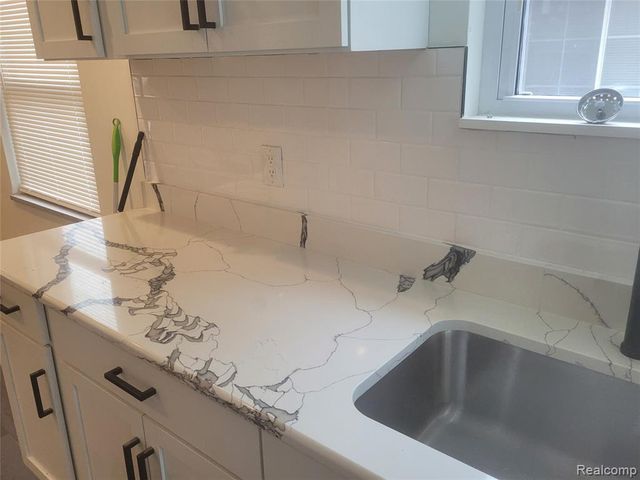 16866 Biltmore Street, Detroit, MI 48235