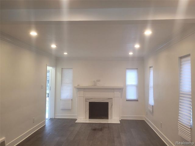 16866 Biltmore Street, Detroit, MI 48235