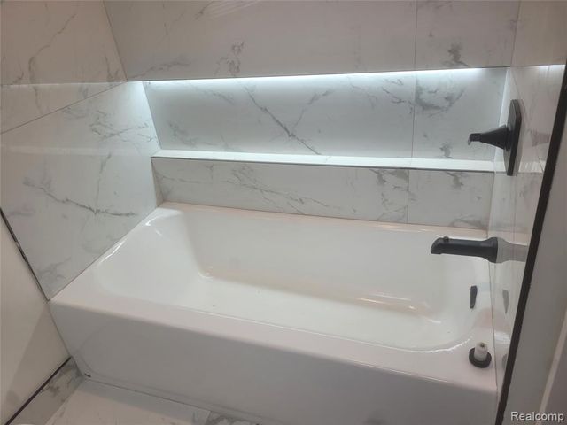 16866 Biltmore Street, Detroit, MI 48235