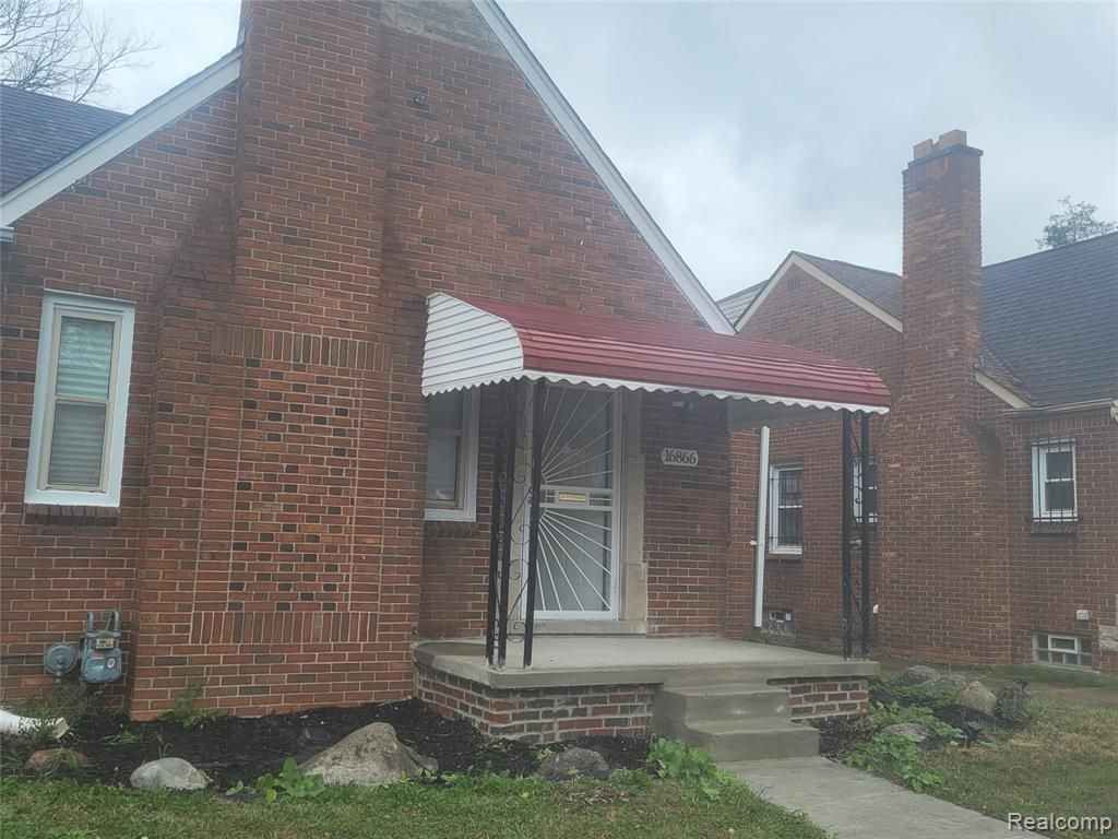 16866 Biltmore Street, Detroit, MI 48235