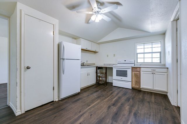 2113 S Hill Street, San Angelo, TX 76903