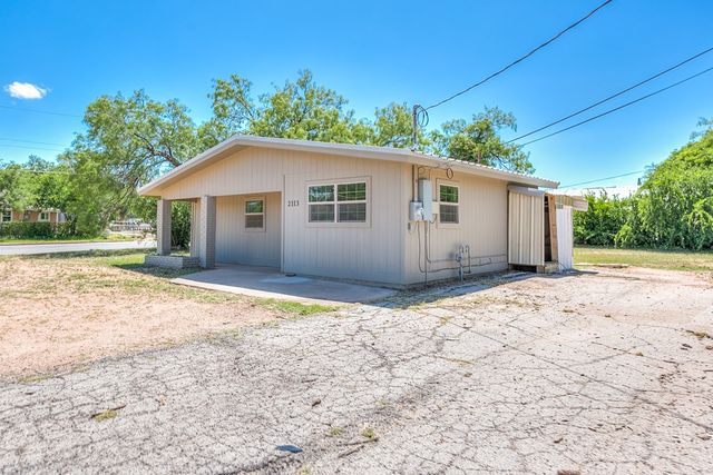 2113 S Hill Street, San Angelo, TX 76903