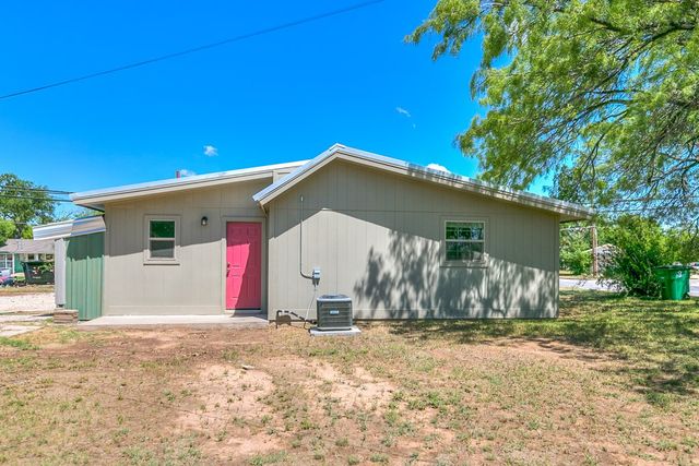 2113 S Hill Street, San Angelo, TX 76903