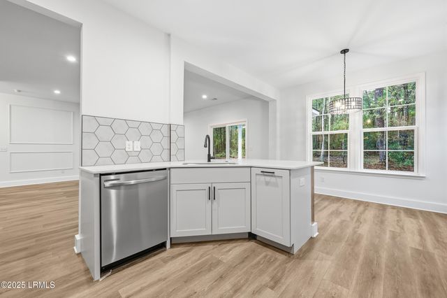 579 Sams Point Road, Beaufort, SC 29907