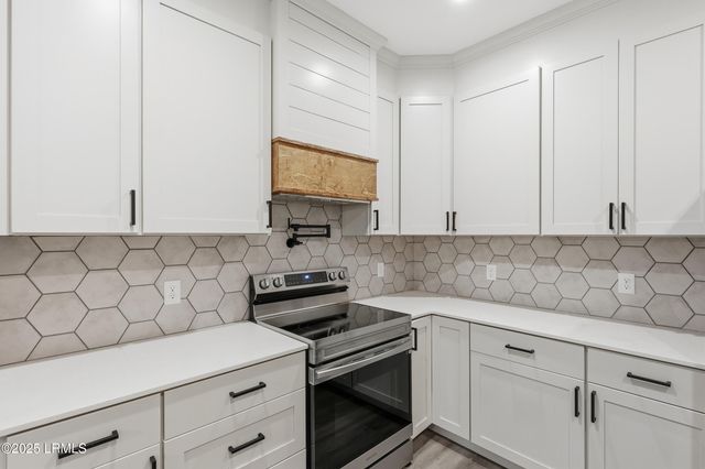 579 Sams Point Road, Beaufort, SC 29907