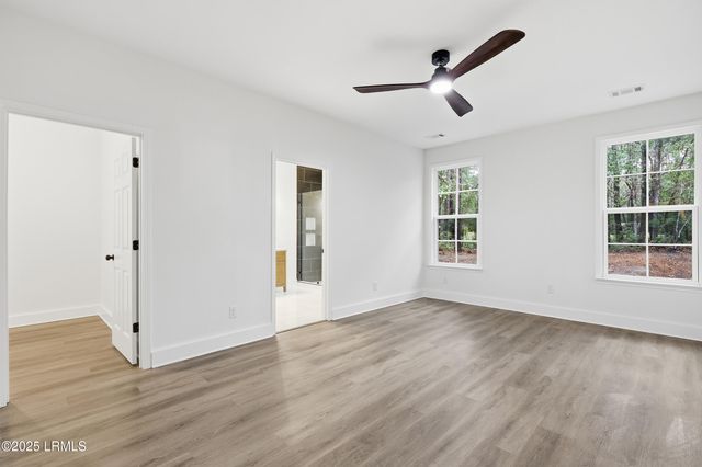 579 Sams Point Road, Beaufort, SC 29907