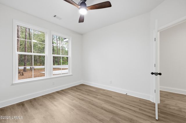 579 Sams Point Road, Beaufort, SC 29907