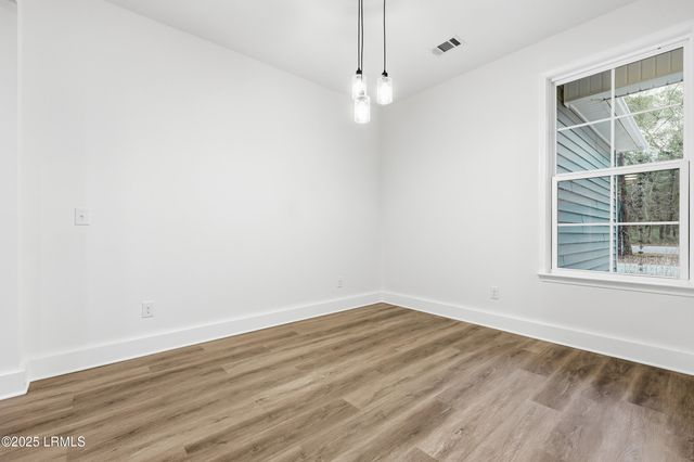 579 Sams Point Road, Beaufort, SC 29907