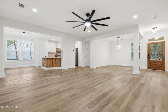 579 Sams Point Road, Beaufort, SC 29907