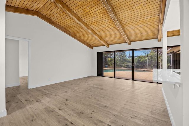 21143 N Escondido Way Way N, Boca Raton, FL 33433