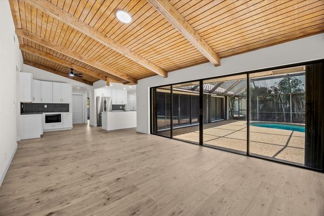 21143 N Escondido Way Way N, Boca Raton, FL 33433