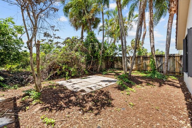 21143 N Escondido Way Way N, Boca Raton, FL 33433