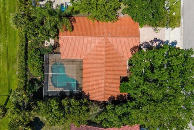 21143 N Escondido Way Way N, Boca Raton, FL 33433