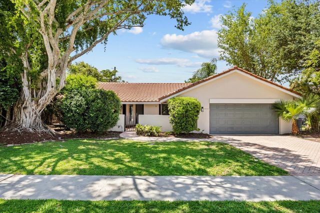 21143 N Escondido Way Way N, Boca Raton, FL 33433