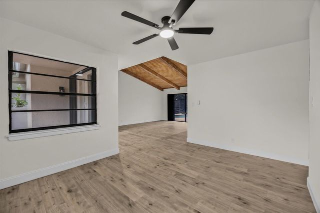 21143 N Escondido Way Way N, Boca Raton, FL 33433