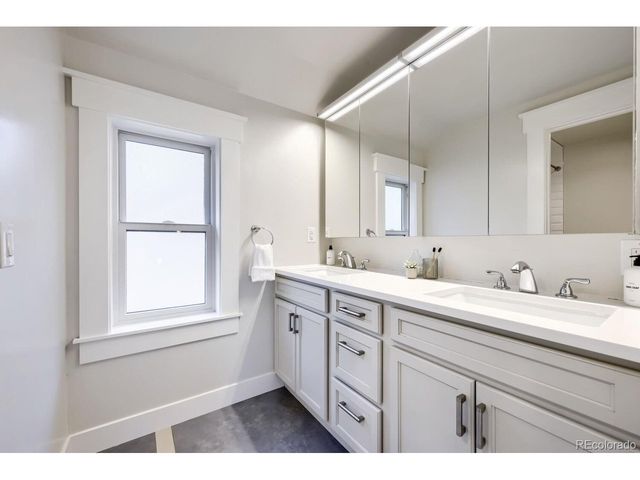 2322 Hudson St, Denver, CO 80207