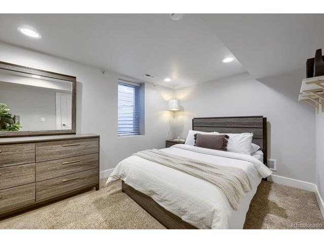 2322 Hudson St, Denver, CO 80207