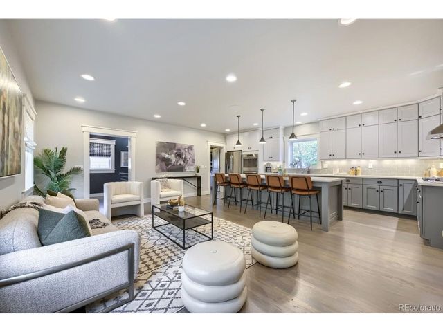 2322 Hudson St, Denver, CO 80207