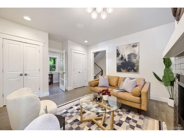 2322 Hudson St, Denver, CO 80207
