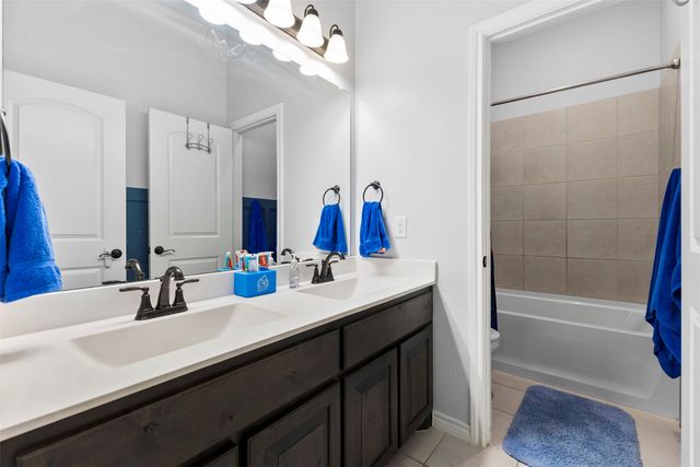 354 Wolf Creek Drive, Waxahachie, TX 75165