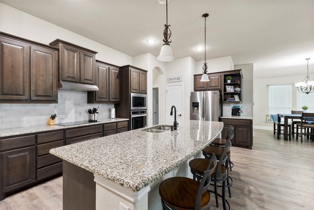 354 Wolf Creek Drive, Waxahachie, TX 75165