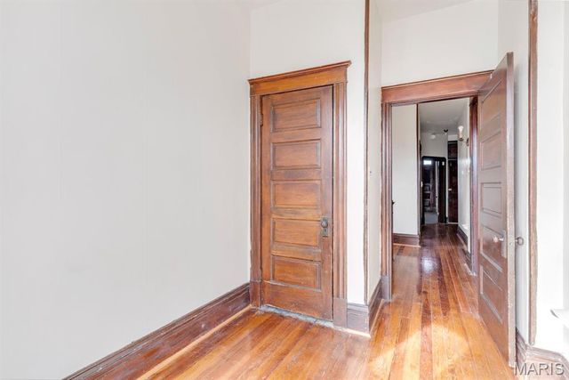 4523 Adelaide Avenue, St Louis, MO 63115