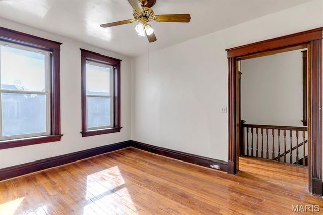 4523 Adelaide Avenue, St Louis, MO 63115