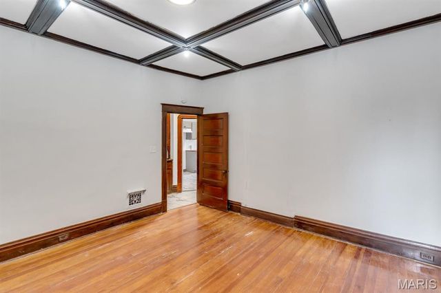 4523 Adelaide Avenue, St Louis, MO 63115