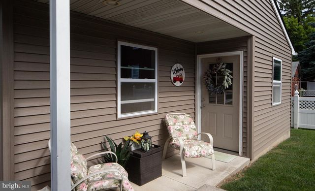 111 N RACE ST, Middletown, PA 17057