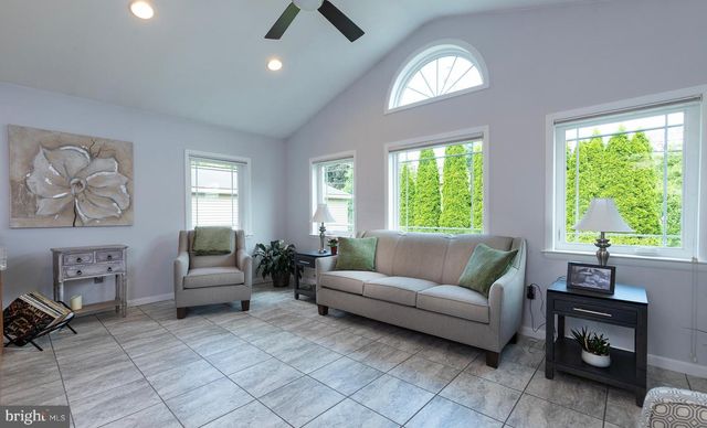 111 N RACE ST, Middletown, PA 17057