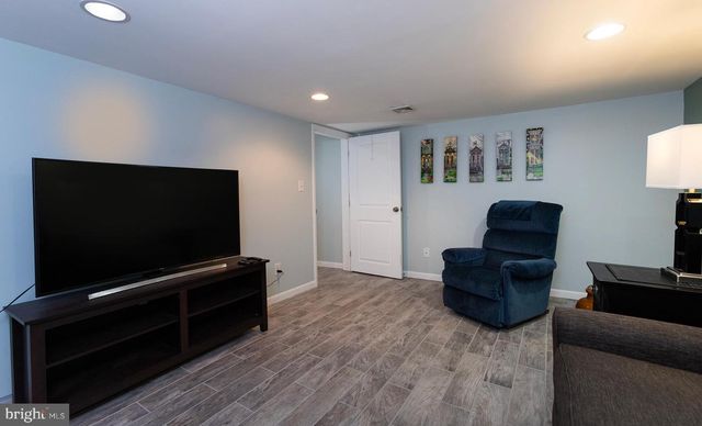 111 N RACE ST, Middletown, PA 17057