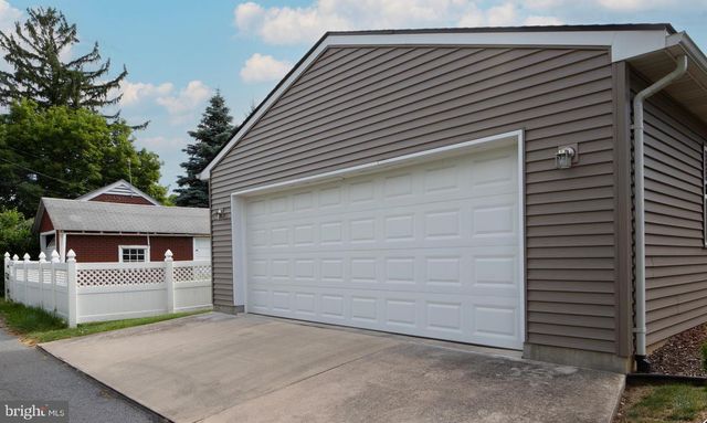 111 N RACE ST, Middletown, PA 17057