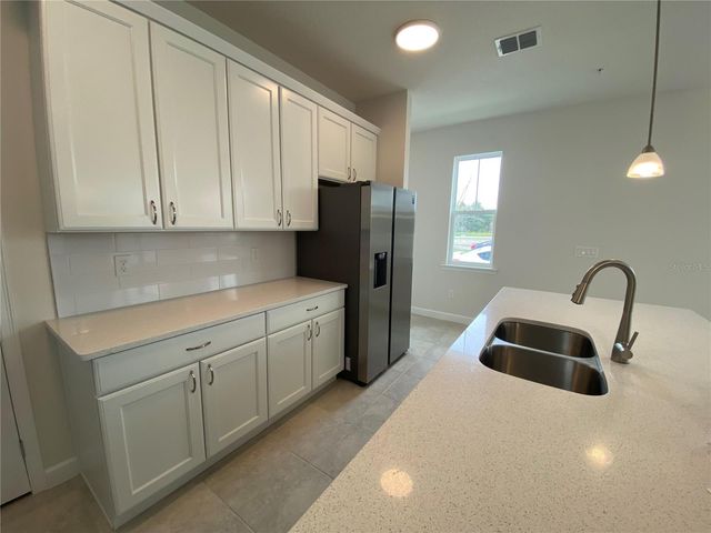 9005 VIA DI CANTI UNIT A DRIVE, Windermere, FL 34786