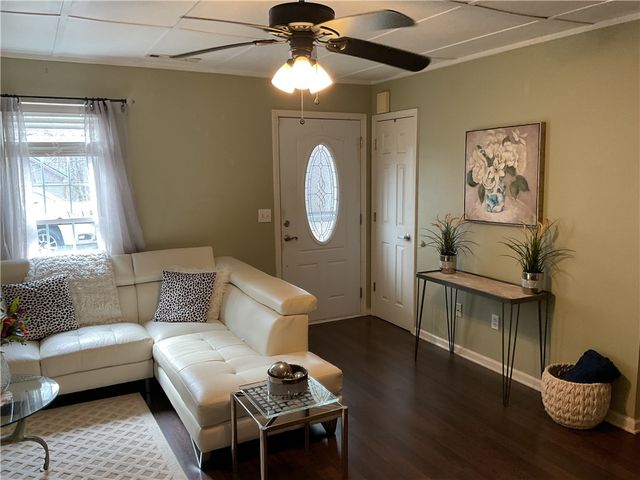 229 Cub Cove Drive, Walhalla, SC 29691