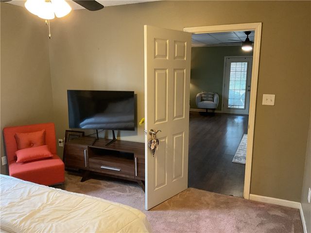 229 Cub Cove Drive, Walhalla, SC 29691