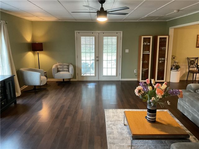 229 Cub Cove Drive, Walhalla, SC 29691