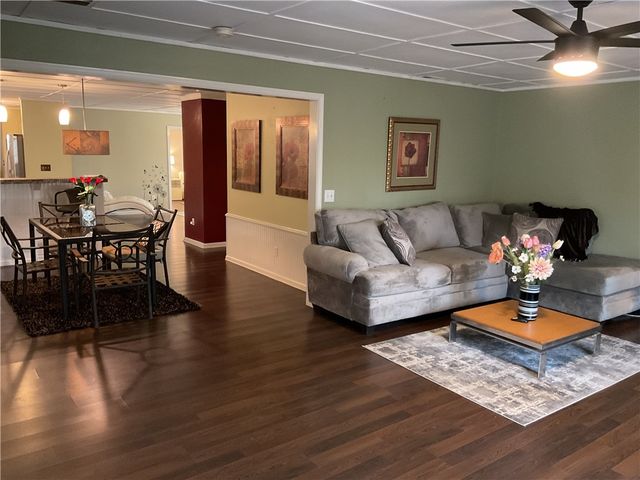 229 Cub Cove Drive, Walhalla, SC 29691