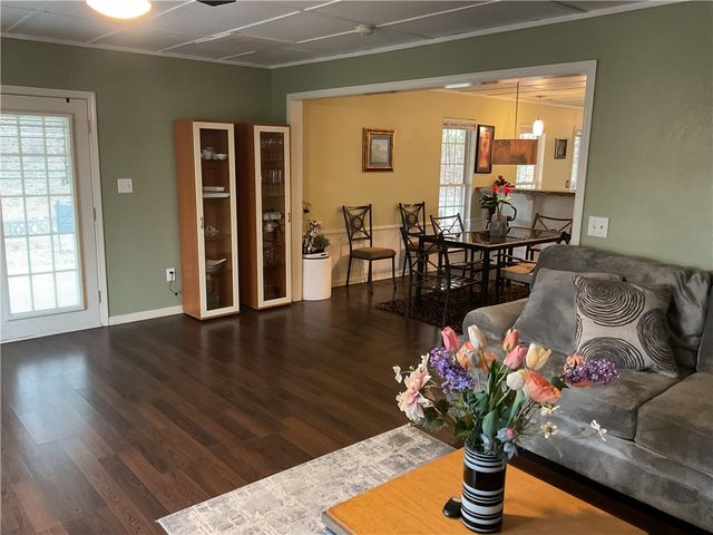 229 Cub Cove Drive, Walhalla, SC 29691