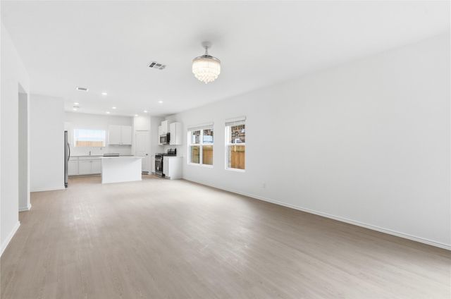 1404 Roaming Oak BND, Georgetown, TX 78628