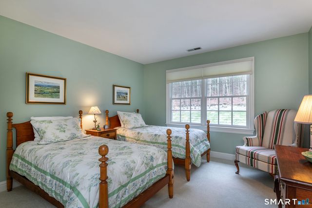 52 Steeple View Lane, Woodbury, CT 06798